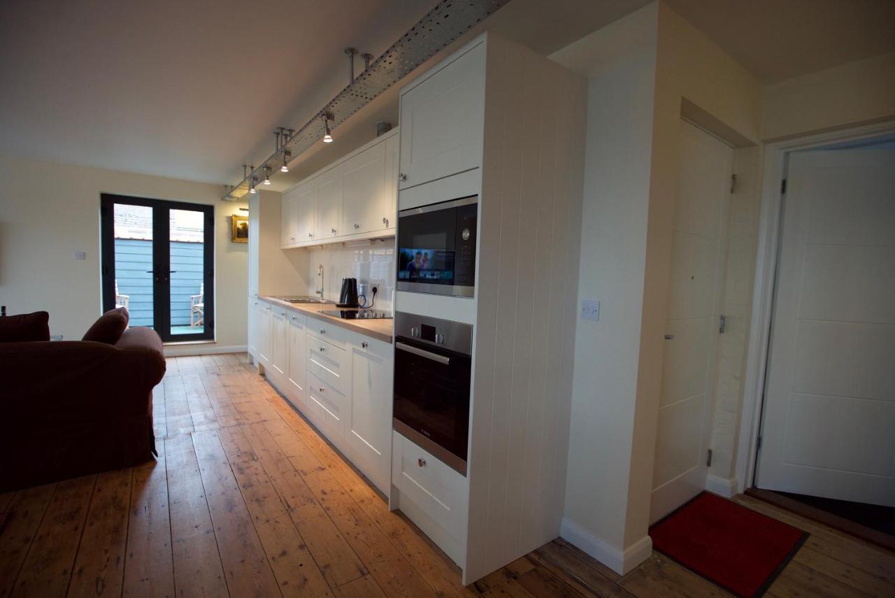 Spacious Apartment With Roof Terrace, Near The Waterfront, ايبسويتش المظهر الخارجي الصورة